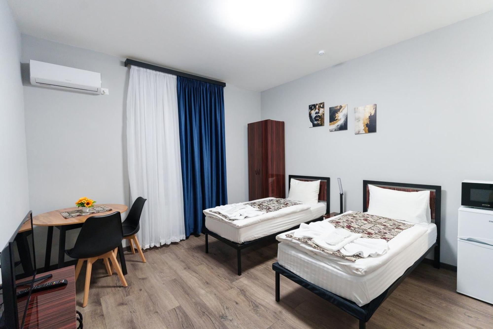 Gh Family Hotel Yerevan Exterior photo
