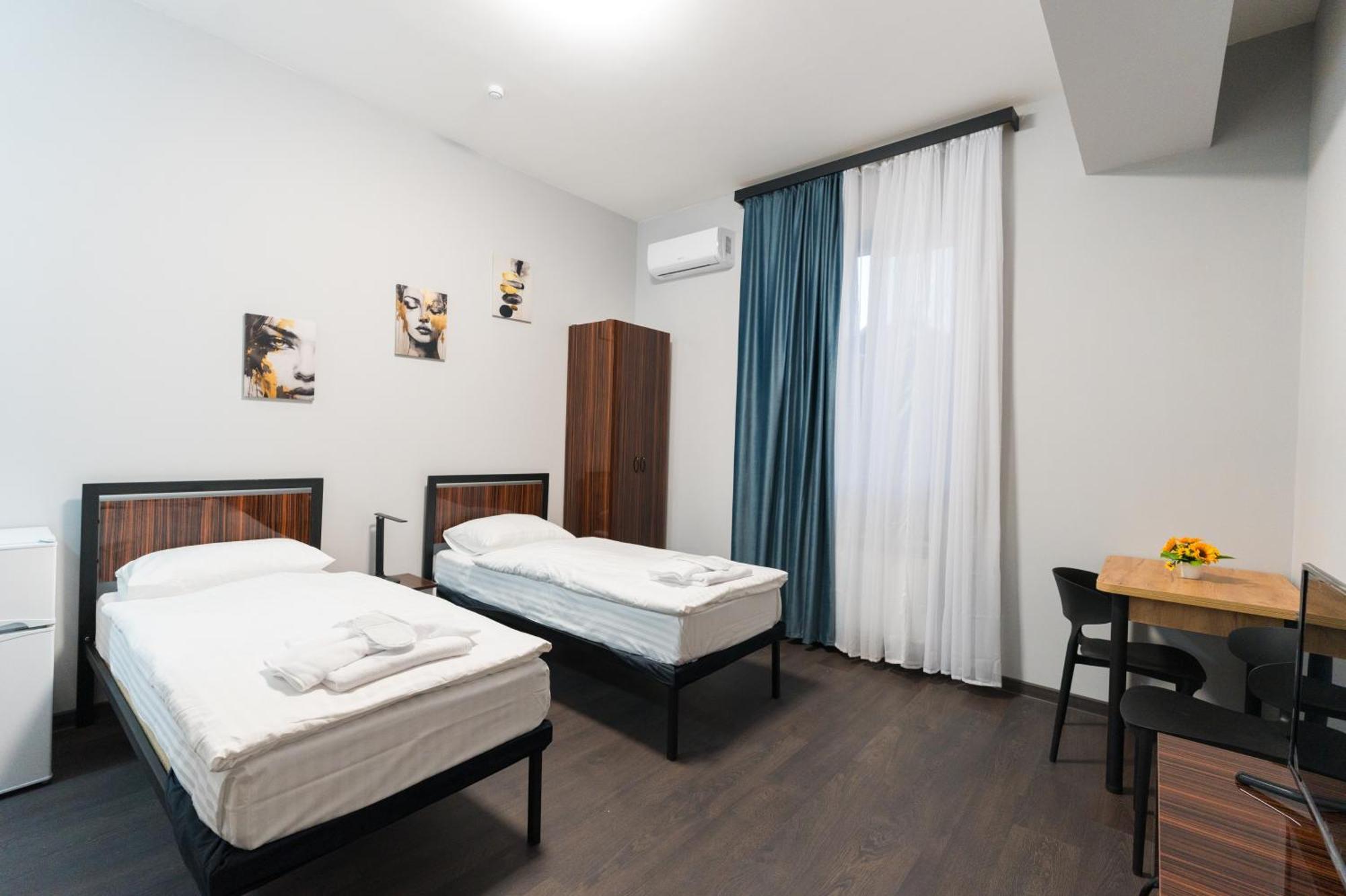 Gh Family Hotel Yerevan Exterior photo